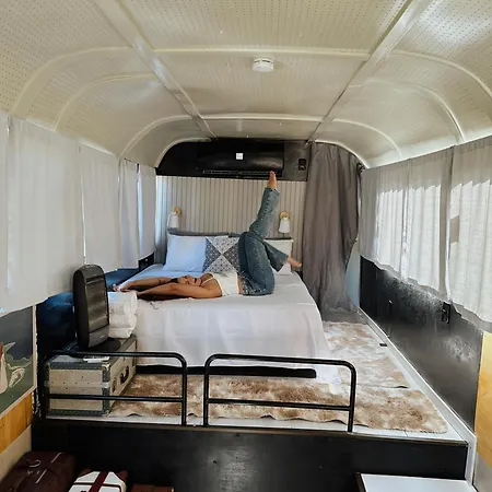 Hosperdagem No Onibus Off White Em Santa Teresa No Circuito Caravaggio Hotel Exterior photo